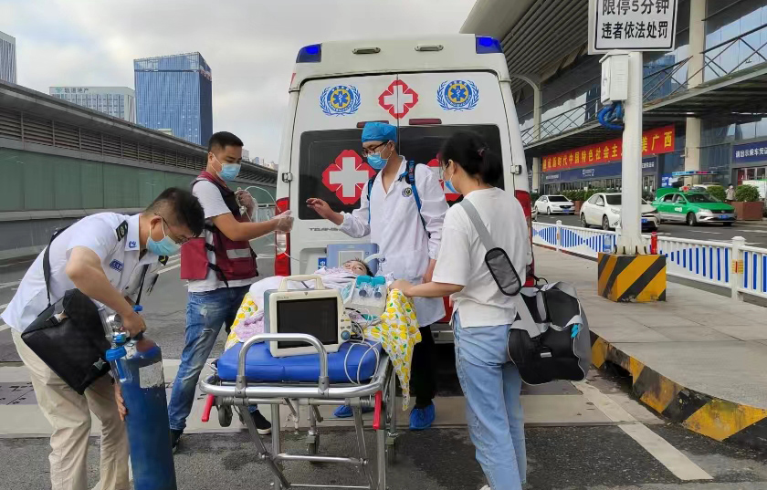 青阳县救护车出租公司